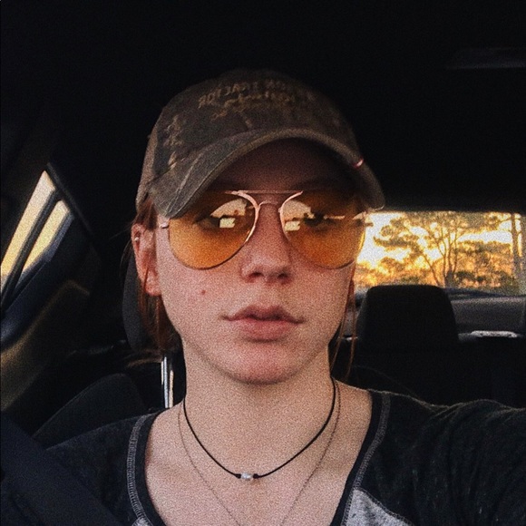 Meet your Posher, Meredith - Picture 1 of 1